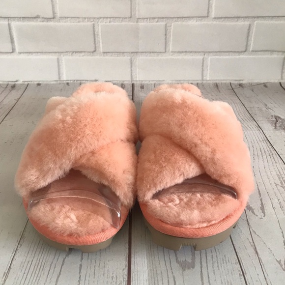 Ugg fuzzette Slippers - Picture 2 of 4